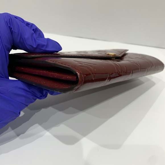 Louis Vuitton Sarah Vernis Leather Wallet - Picture 6 of 16